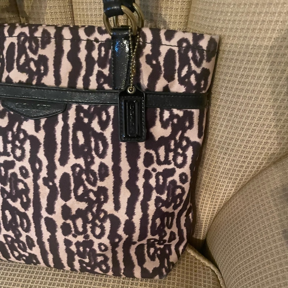 Coach Ocelot nylon animal print bag E1405-F31901 - Picture 2 of 10